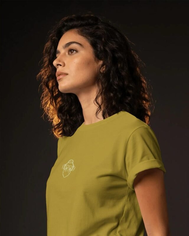 Guru Daddy Golden Palm tee - curly hair profile shot